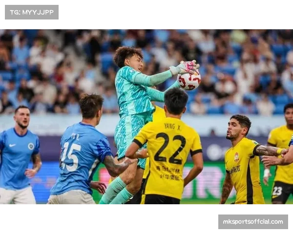 青岛西海岸签下巴甲中场：雷森德以100万欧元转会费加盟